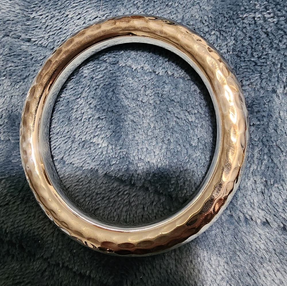 Silpada hammered silver bangle